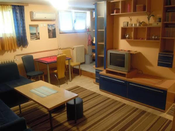 Apartment Fontana Belgrade Exterior photo