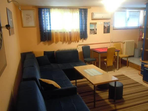 Apartment Fontana Belgrade Exterior photo